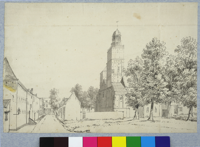 37464 Gezicht op de westpartij van de Nicolaikerk op het Nicolaaskerkhof te Utrecht uit het zuidwesten, met links de ...
